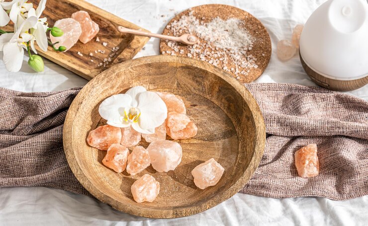 Beleza Natural: Como Incorporar a Pedra de Sal Rosa na Decoração de Interiores